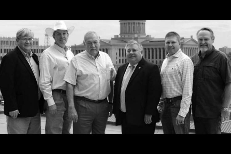 Mineral owners, ag interests form group