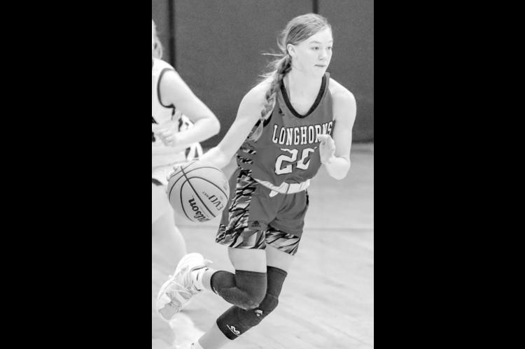 Retooled Lady Longhorns dominate season opener