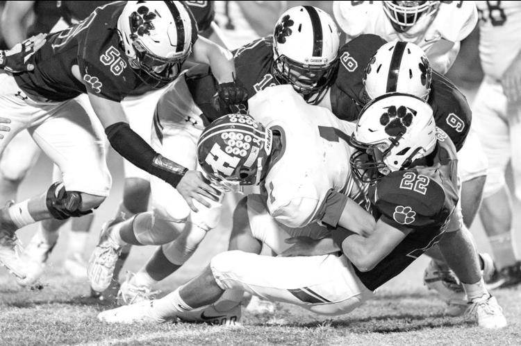 Hinton hinders Cashion, but can’t stop Wildcat win streak