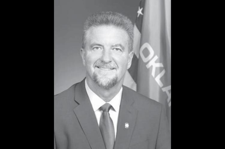 House report: Protecting hometown pharmacies
