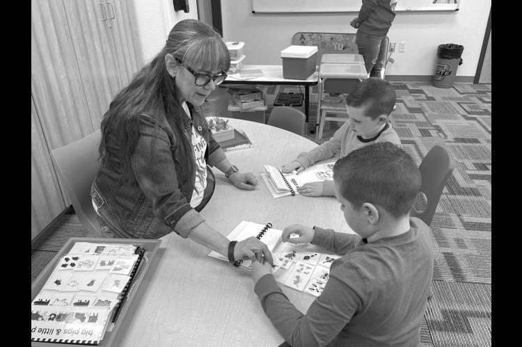 Cashion’s Sholar renews NBPTS certification