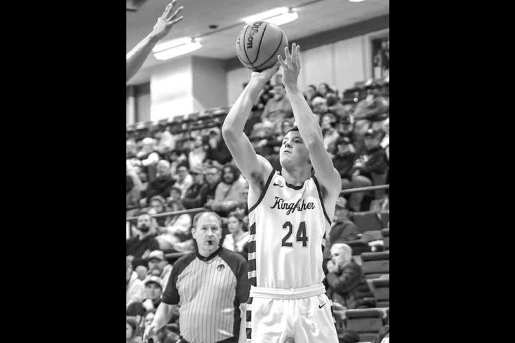 JHETT BIRDWELL was 3 of 5 from 3-point range and scored 11 points in the Jackets’ win at Chickasha. [Photo by Chris Simon/www.simon-sports-photos.smugmug.com]