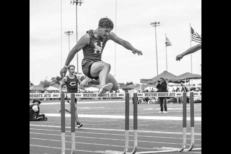 Hennessey boys soar to 4th at state
