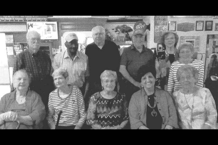 KHS Class of 1959 gathers at Eischen’s