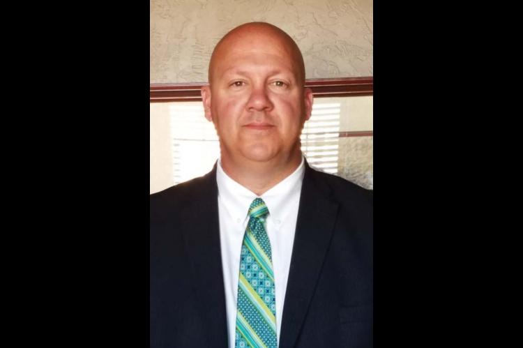 Runoff to decide city commission race