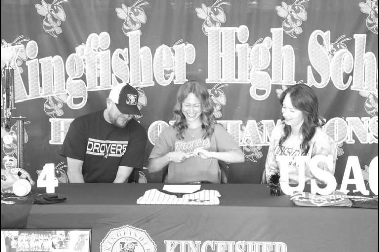 KHS SENIOR SIGNINGS