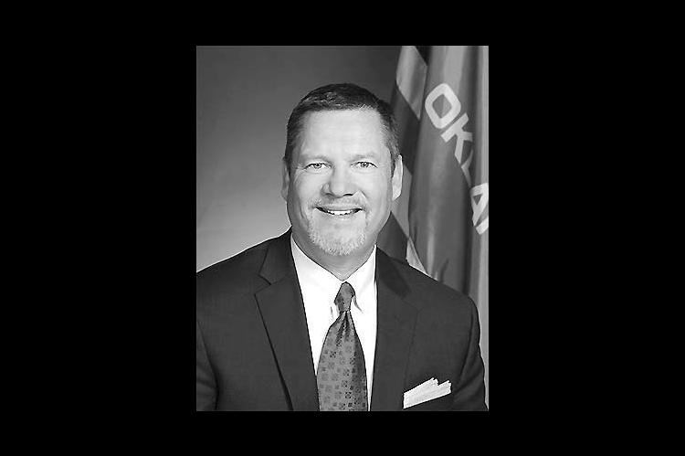 Hall earns legislative honor from cattlemen