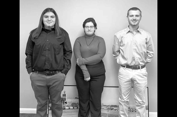 KHS SENIORS attending a recent meeting of the Kingfi sher Rotary Club include, from left, Ethan Ortiz, Kylie Bodnovich and Braxten Toepfer. [KT&FP Staff Photo]