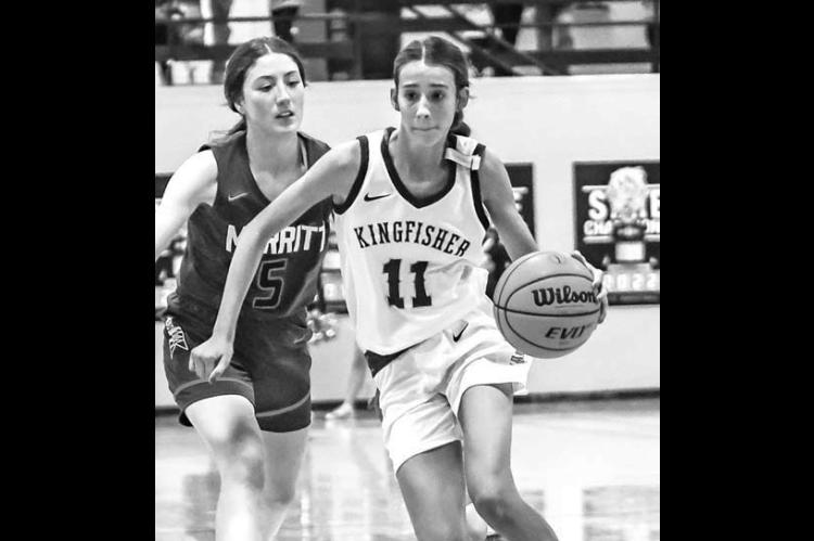 KHS FRESHMAN Ela Hartman, pictured in the season opener against Merritt, scored 13 points in the Lady Jackets’ win at No. 5 Bethany last Tuesday. [Photo by Chris Simon/www. simon-sports-photos.smugmug.com]