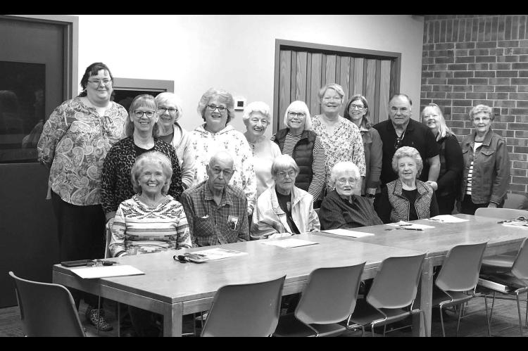 Children’s librarian addresses retired educators