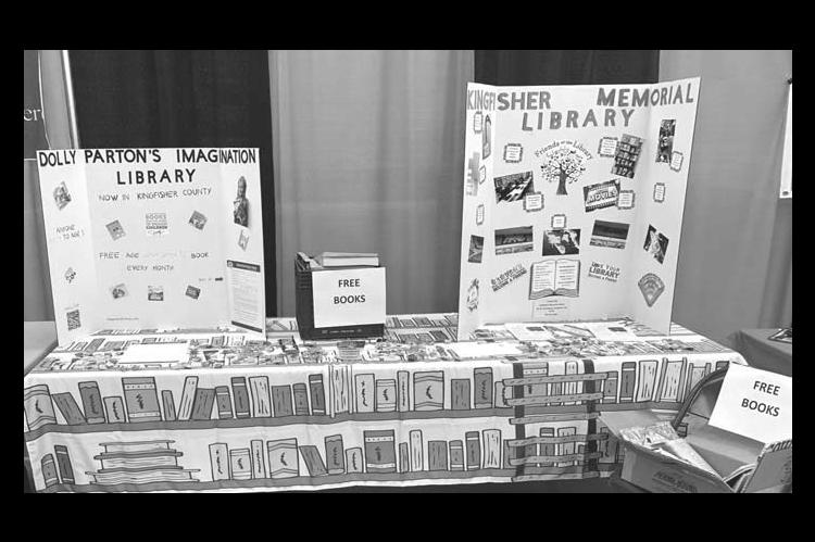 Friends of the Library share reading at County Fair