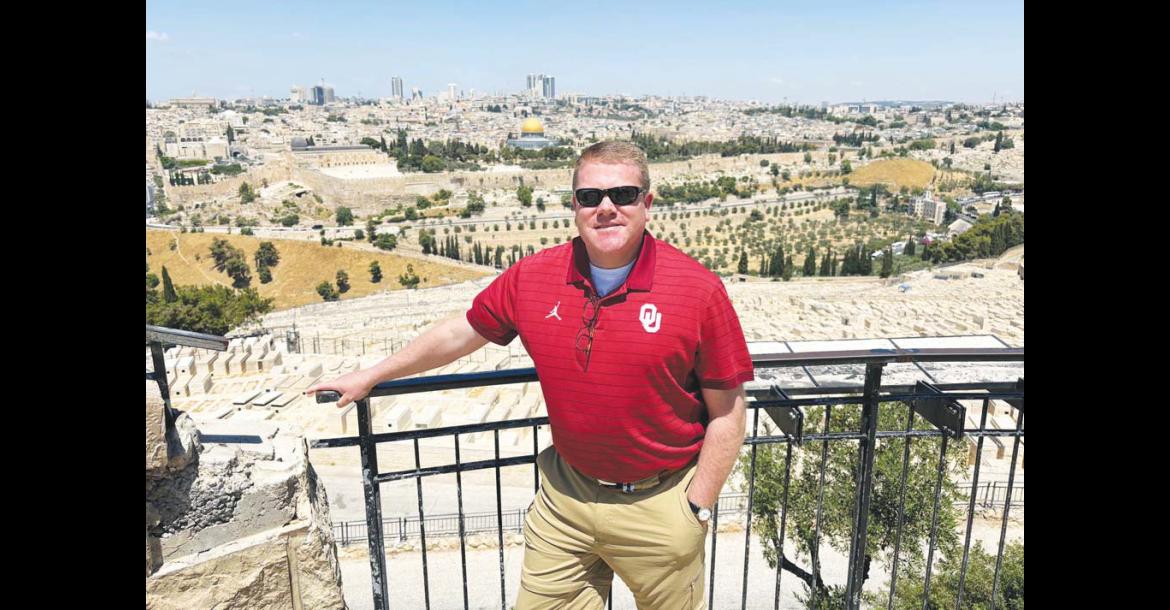 NICE VIEW – Kingfi sher’s Mike Sanders stands on the Mount of Olives, which offers one of the more famous views of Jerusalem, including the golden-domed Dome of the Rock. Sanders was recently part of a bipartisan group that toured different parts of Israel for seven days. Sanders is pictured on the left with former Arkansas Governor Mike Huckabee, who currently serves as the United States ambassador to Israel. [Photos provided]