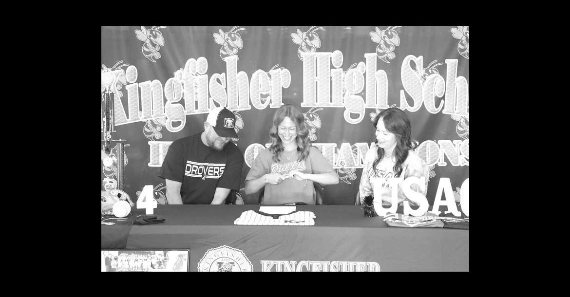 KHS SENIOR SIGNINGS